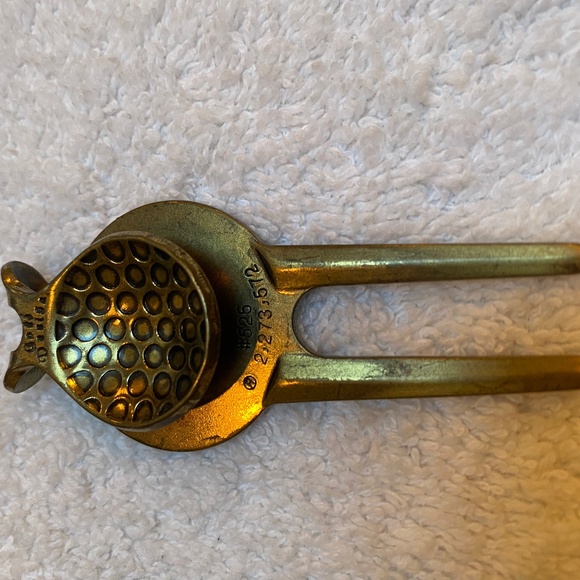 Vintage Piney Shores Golf Money Clip - Picture 2 of 2